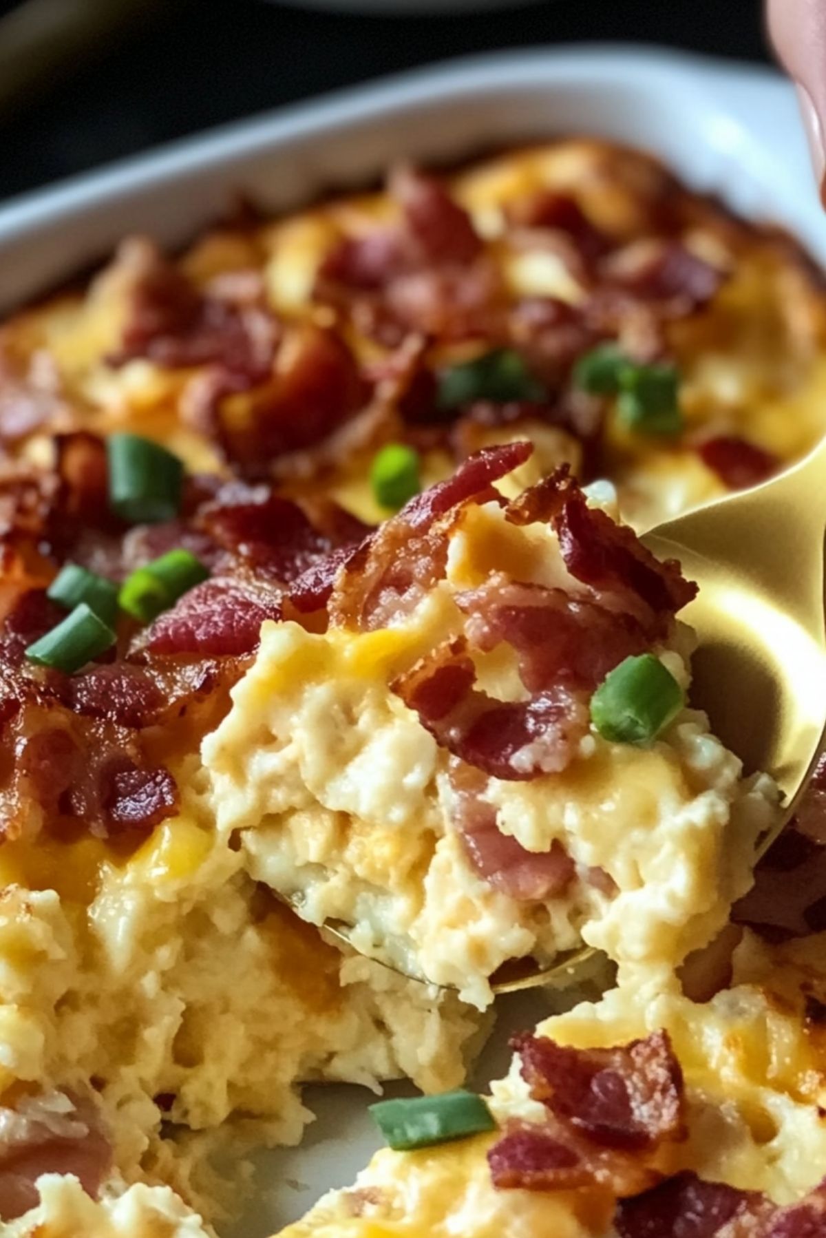 Breakfast Bliss Casserole: Bacon, Egg, and Hashbrown Harmony