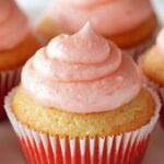 Strawberries and Cream Cupcakes: A Dreamy Dessert for Every Occasion