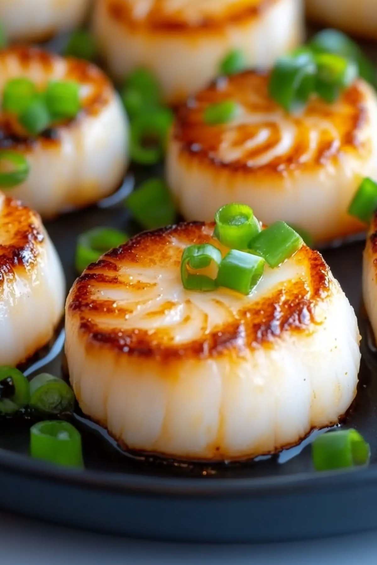 Juicy Japanese Style Seared Scallops