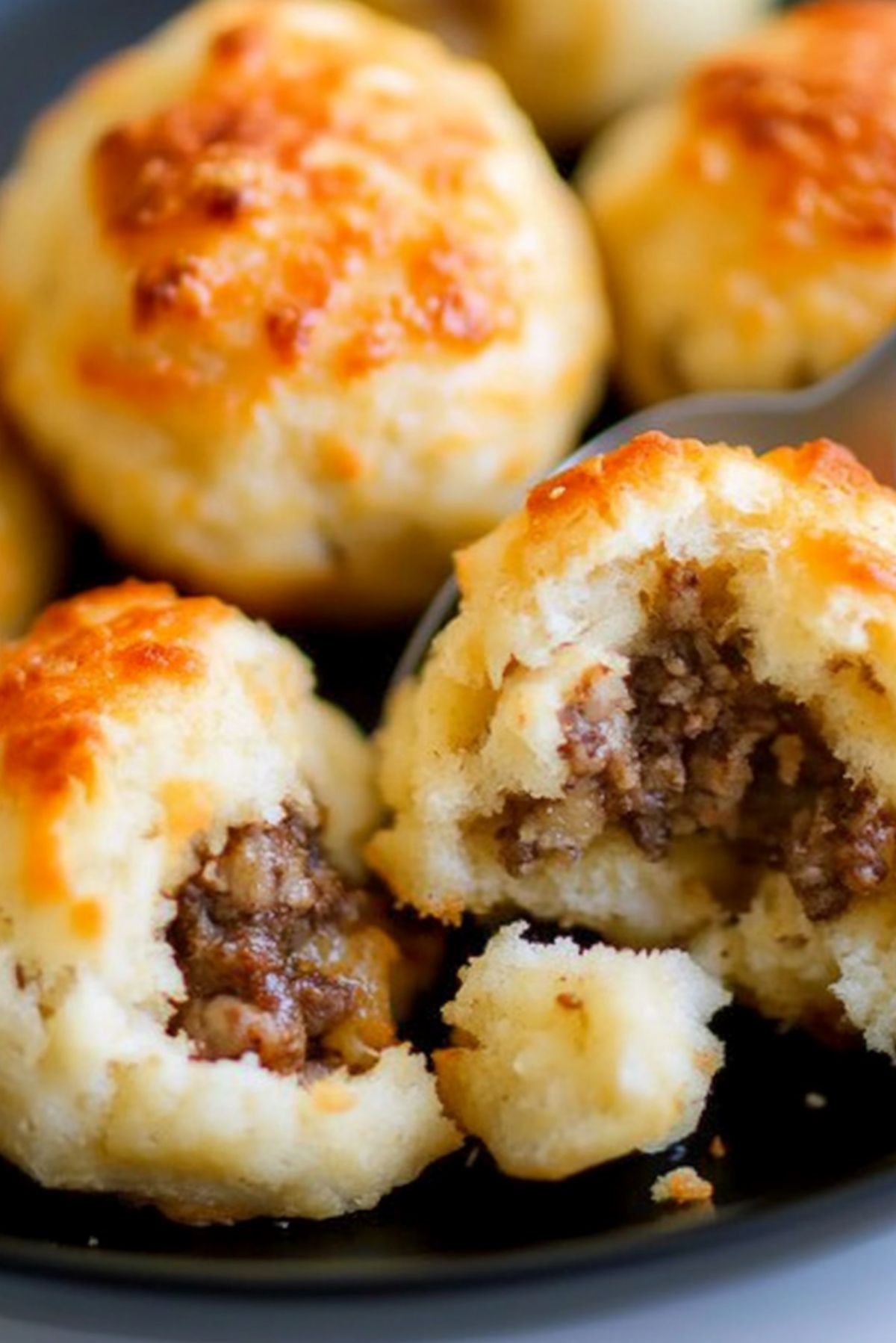 Garlic Parmesan Cheeseburger Bombs